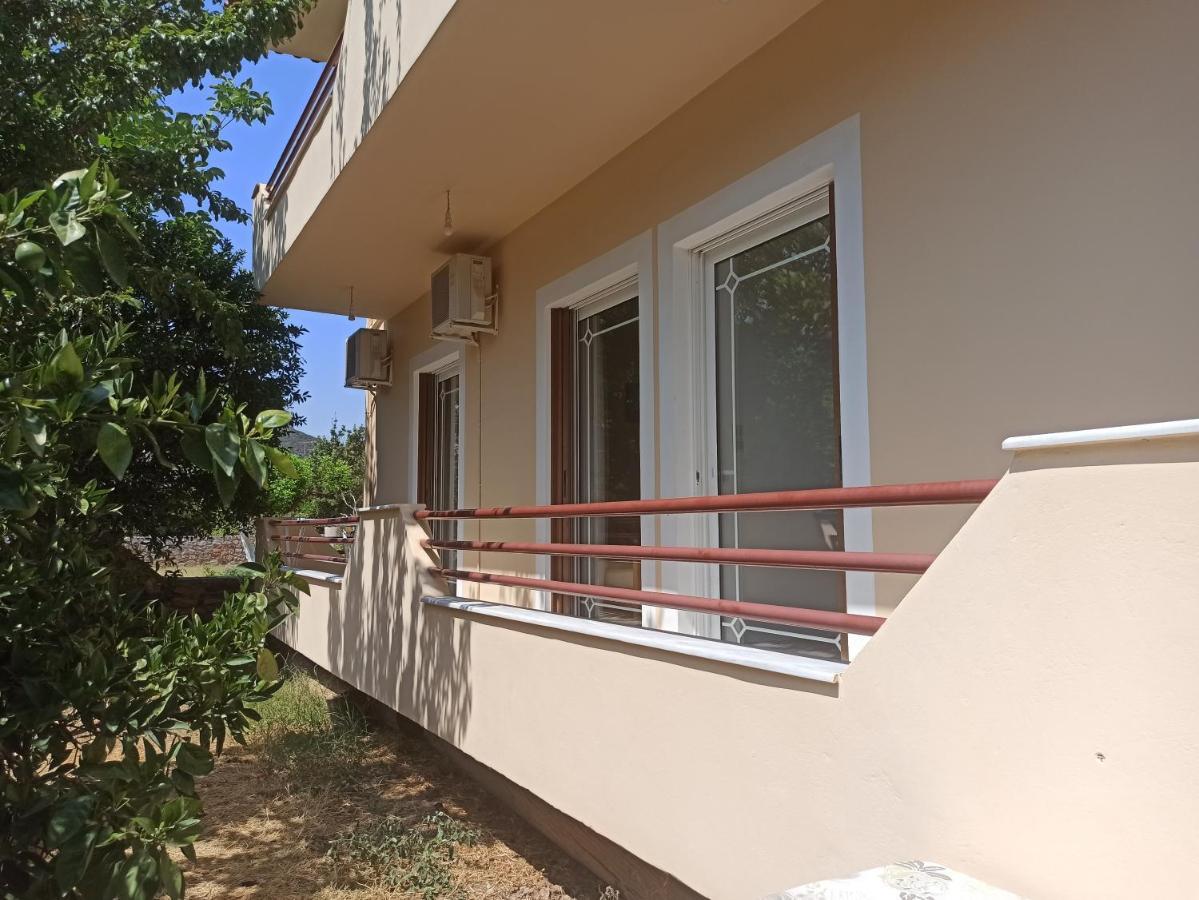 Happy Days Apartment Tirós Dış mekan fotoğraf