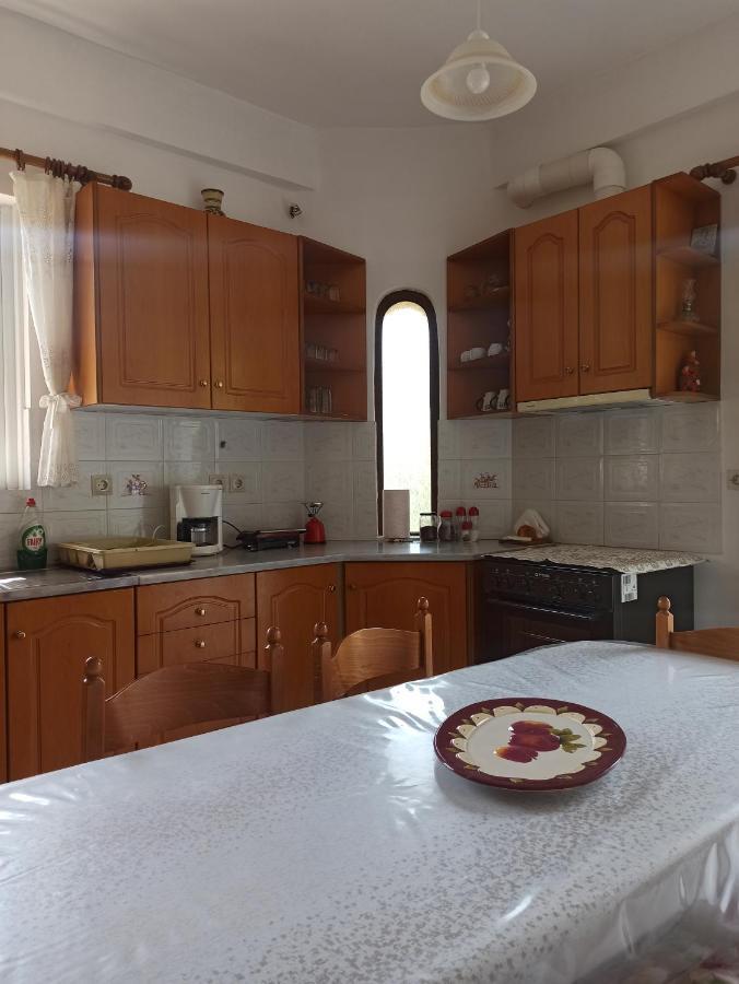 Happy Days Apartment Tirós Dış mekan fotoğraf